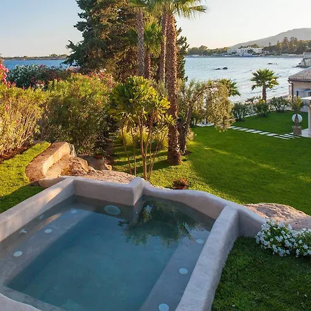 Calapetra فندق 4*