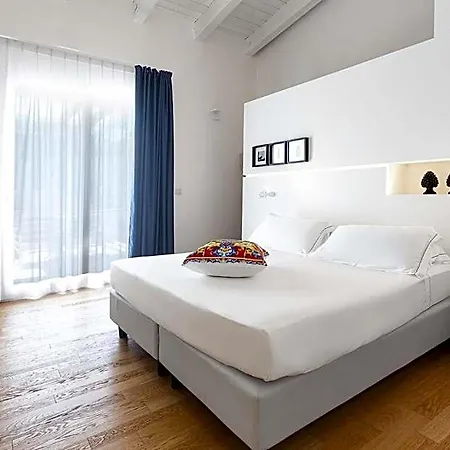 Hotel Calapetra 4*