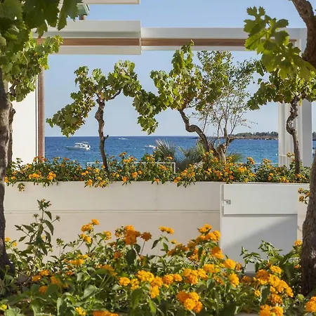 Calapetra Hotel